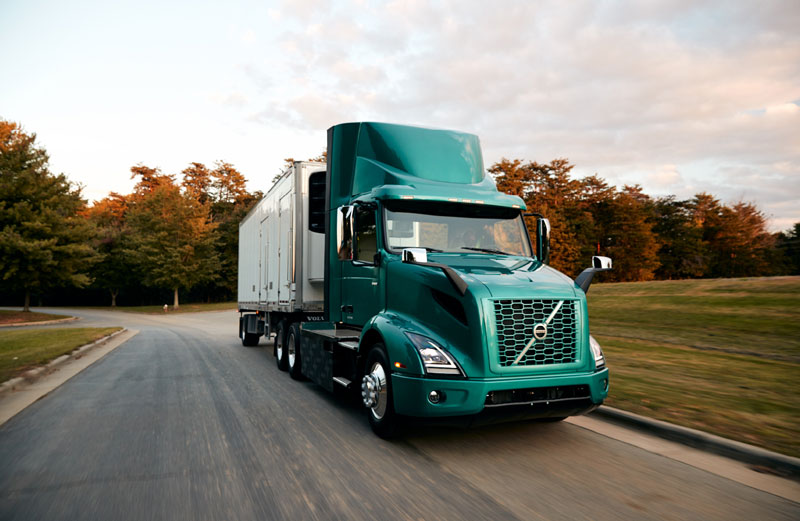 Volvo VNR Electric 6x2 with Reefer Trailer